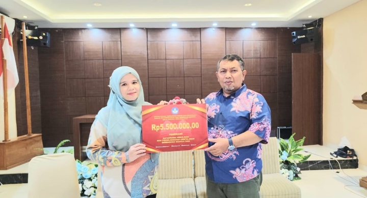 Guru SMAN 1 Takengon Lolos Sayembara Penulisan dan Penerjemahan Cerita Anak Dwibahasa