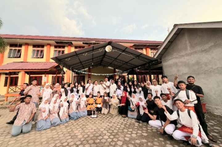Siswa SMAN 1 Tapaktuan Juara Umum FLS3N Tingkat Kabupaten, Berikut Para Juaranya