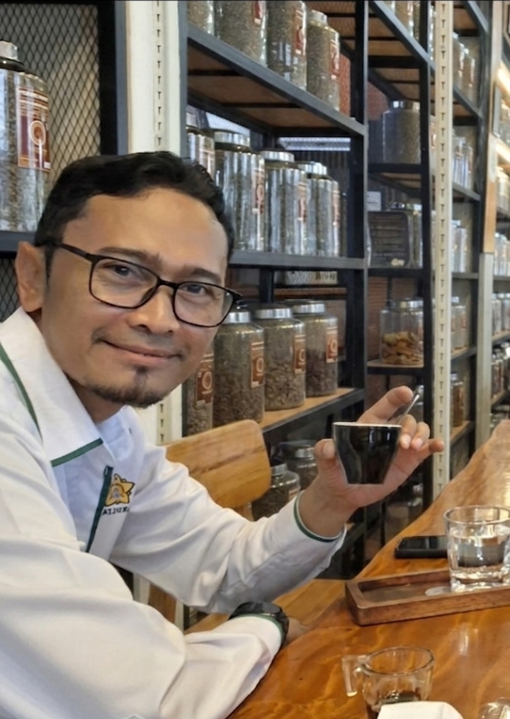 Memaknai Hari Buruh
