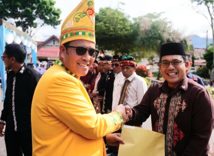 Puncak Hardiknas 2026, SMAN 8 Takengon Unggul Terima Penghargaan