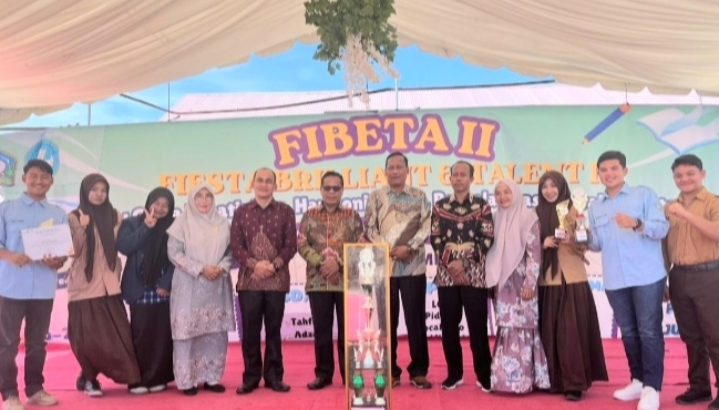 Kacabdisdik Aceh Selatan Tutup Kegiatan FIBETA di SMAN 1 Samadua, Berikut Para Juaranya